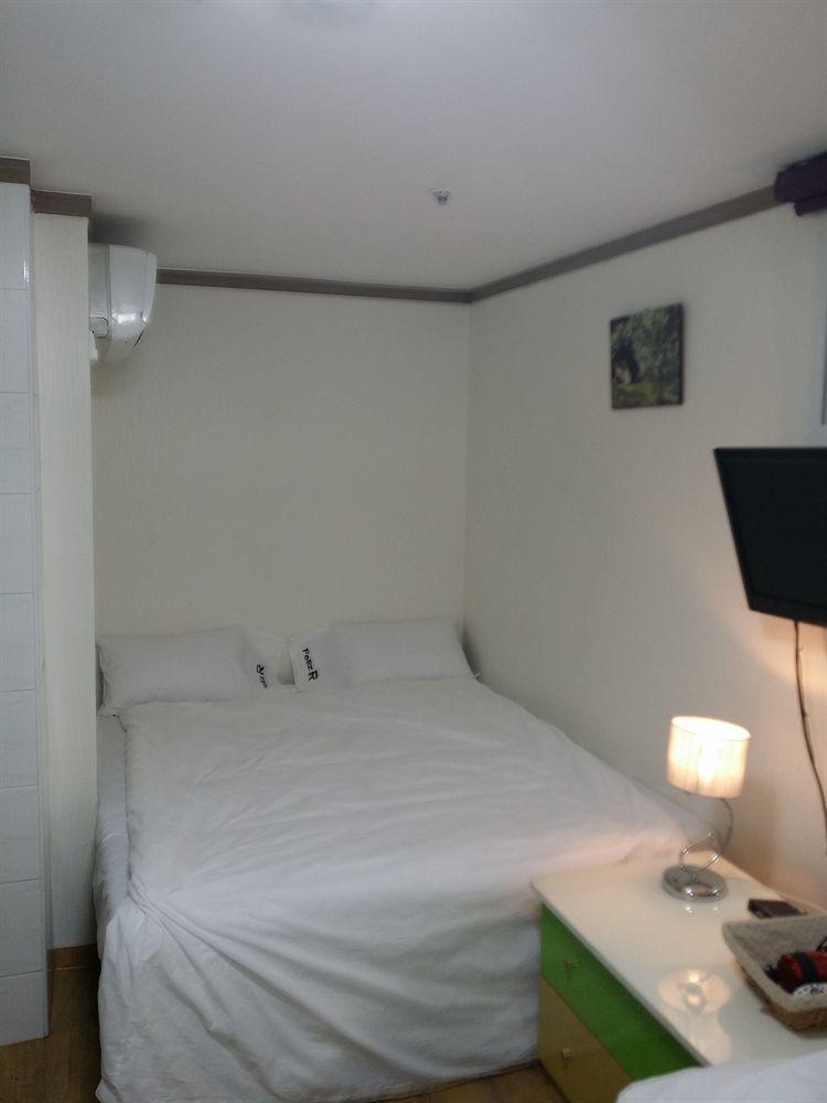 Feliz Guesthouse, Seoul Station Eksteriør billede
