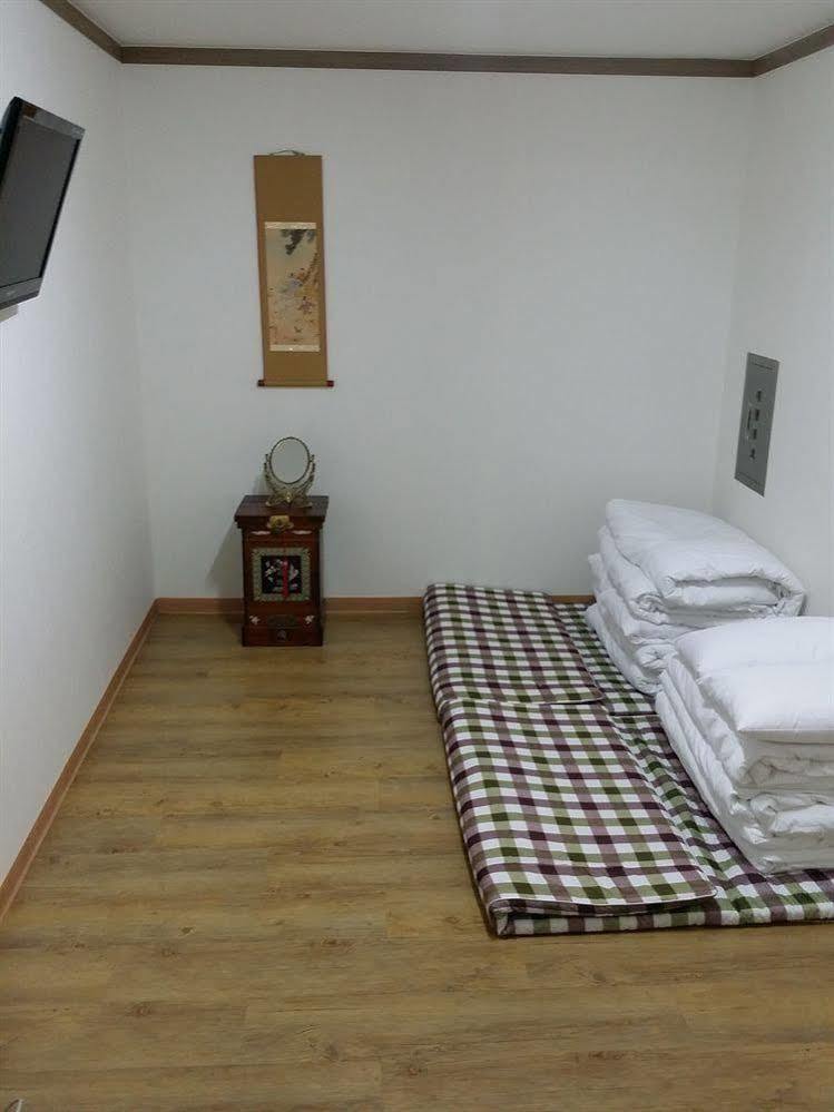 Feliz Guesthouse, Seoul Station Eksteriør billede