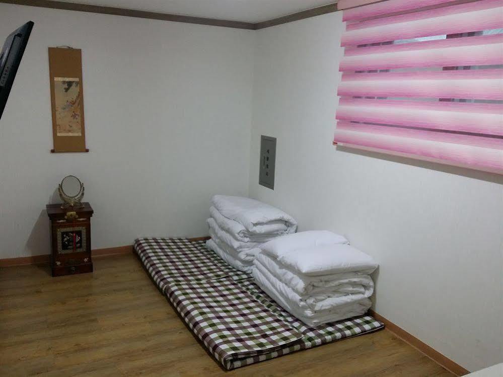 Feliz Guesthouse, Seoul Station Eksteriør billede